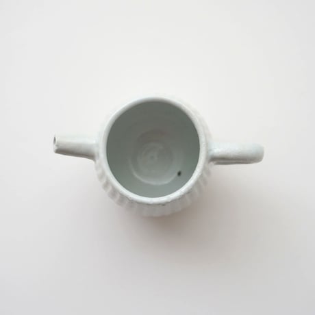 49 壷田亜矢 / 注器（白磁）