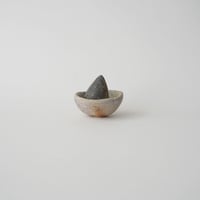 19 壷田亜矢 / 乳鉢  （土もの）