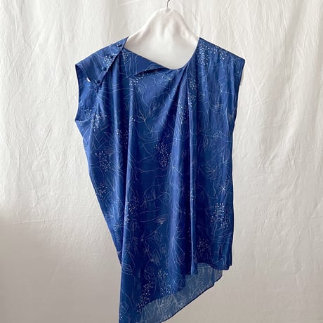 "blue chirping" kassen sleeveless asymmetry tops