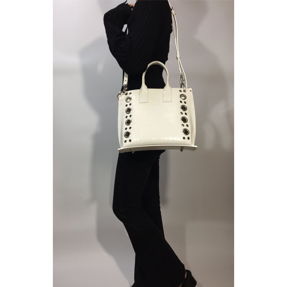 ANYA HINDMARCH　2way ショルダーバッグ　レザー　白　ハトメ 楽天市場】【バッグ】ANYA HINDMARCH アニヤ ハインドマーチ