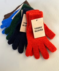 TONNY GLOVE
