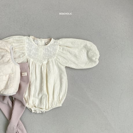即納【bebeholic】flower embroidery  rompers (be18)