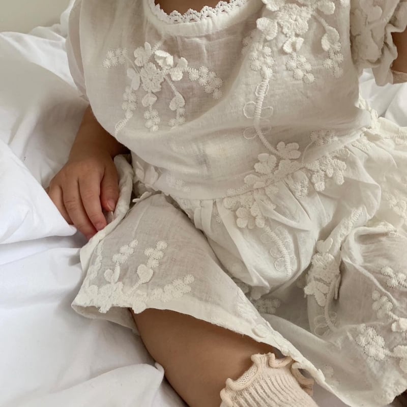 Mystradaエンブロイダリーロンパース マイストラーダ Mystrada エン