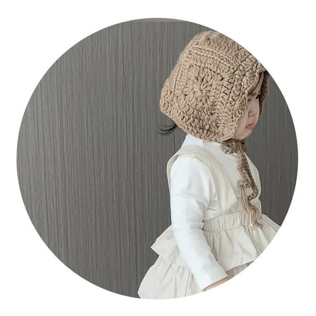 リブトップス×サス付きフリルスカートコーデ(3305)