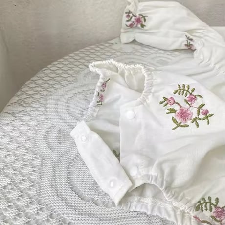 姉妹お揃いローズフラワー刺繍ロンパースorワンピース(1112)
