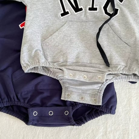 gray×navy NYCパーカーロンパース(1001)