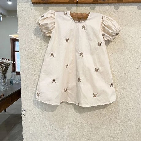 kids bunny刺繍パフスリーブワンピース(3022)