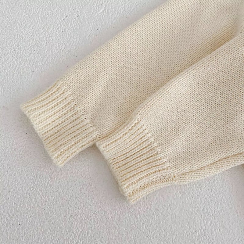 アイボリー刺繍ニットカーディガンorアイレットニットサロペット