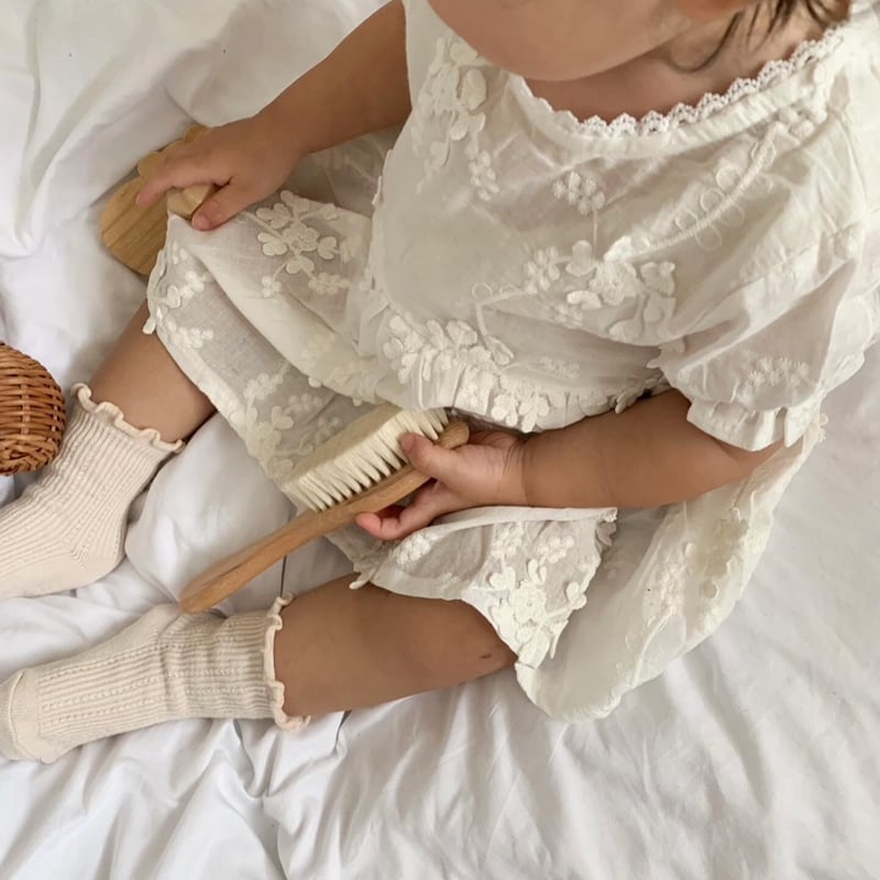 半袖ホワイトエンブロイダリーロンパース(612) | こどもふく moco kids