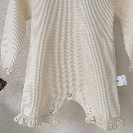 ボンネット付きワッフルpetitフリルロンパース(723)
