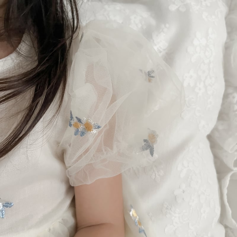 creamフラワーエンブロイダリーオーガンジードレス(2353) | こどもふく