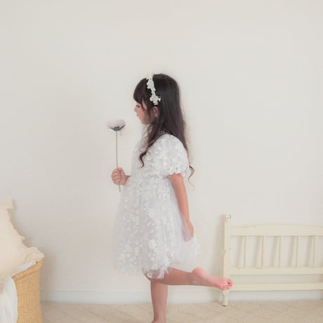 kids white gardenパフスリーブドレス(4110)