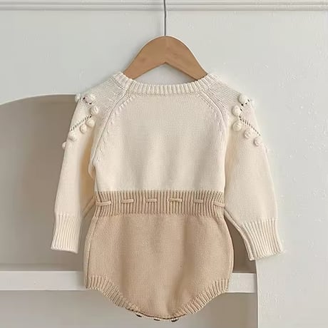 ハートポンポンニットロンパース(874)