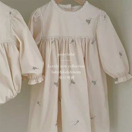 姉妹お揃いivoryフラワー刺繍ロンパースorワンピース(2517)