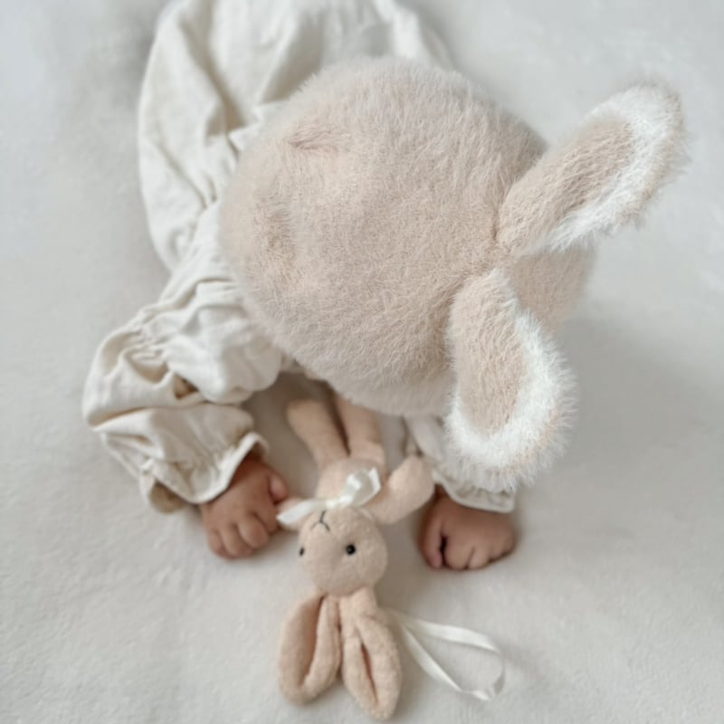 うさ耳ぴょんぴょんニットボンネット(502) | こどもふく moco kids