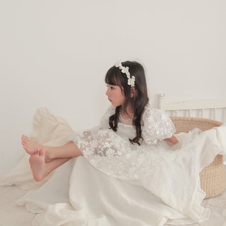 kids white gardenパフスリーブドレス(4110)