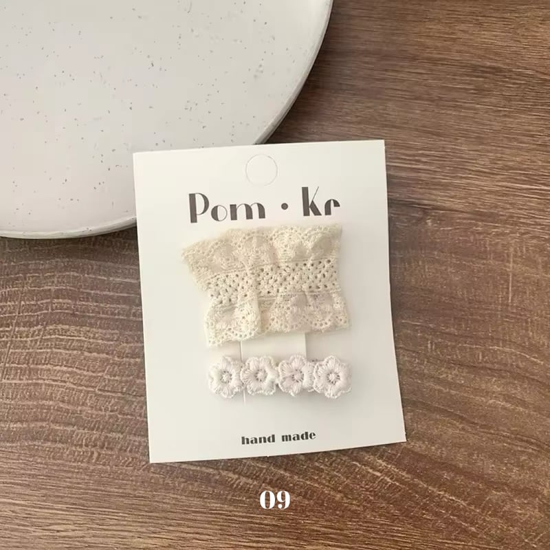 ハンドメイド♡グレーピンクチェック ヘアクリップ ハンドメイド♡グレーピンクチェック ヘアクリップ