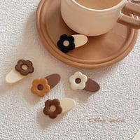 即納◆バイカラーお花ヘアクリップ(147)