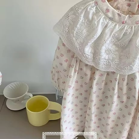姉妹お揃いBIG white lace collarフラワーロンパースorワンピース(1058)