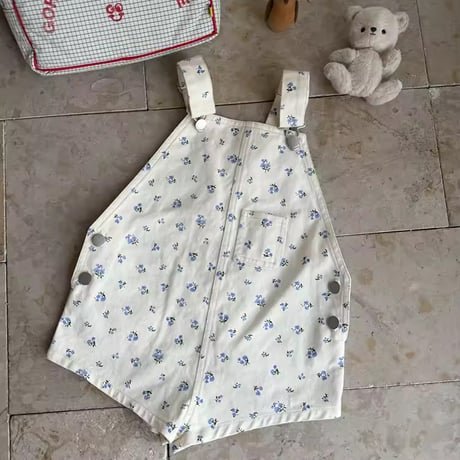 kids ブルー小花柄ハーフパンツサロペット(1300)
