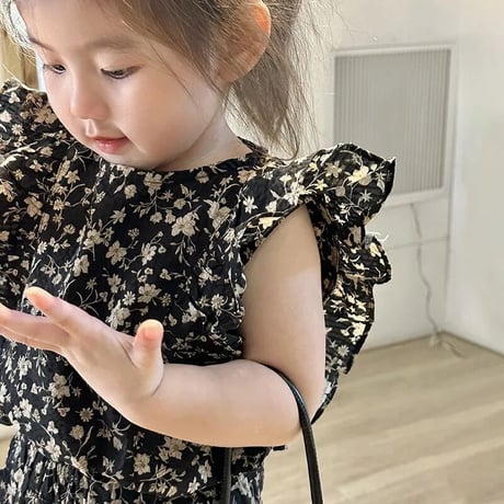 kids リボン付きブラック花柄ショルダーフリルセットアップ(3058)