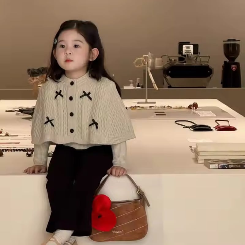 リボンカーディガン^_^様 kids ケーブルニットブラックリボンポンチョカーディガン(1661