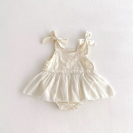 white×beige ショルダーリボンフロントレースチュールスカートロンパース(1077)