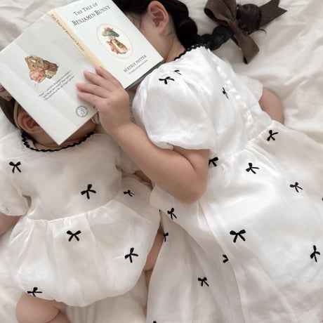 長袖/ 半袖 姉妹お揃いblack miniリボンロンパースorワンピース(4045)