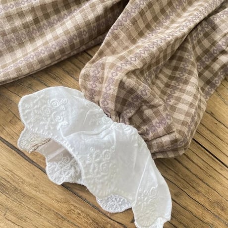 姉妹お揃いbrownチェックスカラップレースロンパースorワンピース(4010)