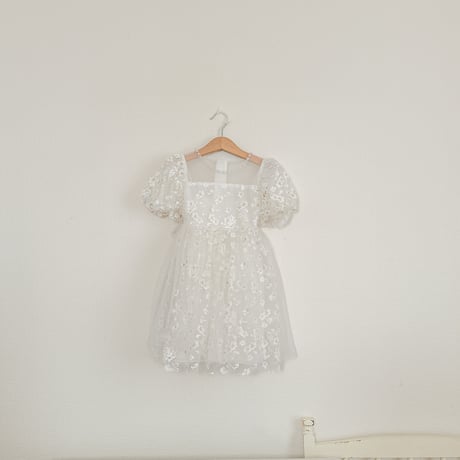 kids white gardenパフスリーブドレス(4110)