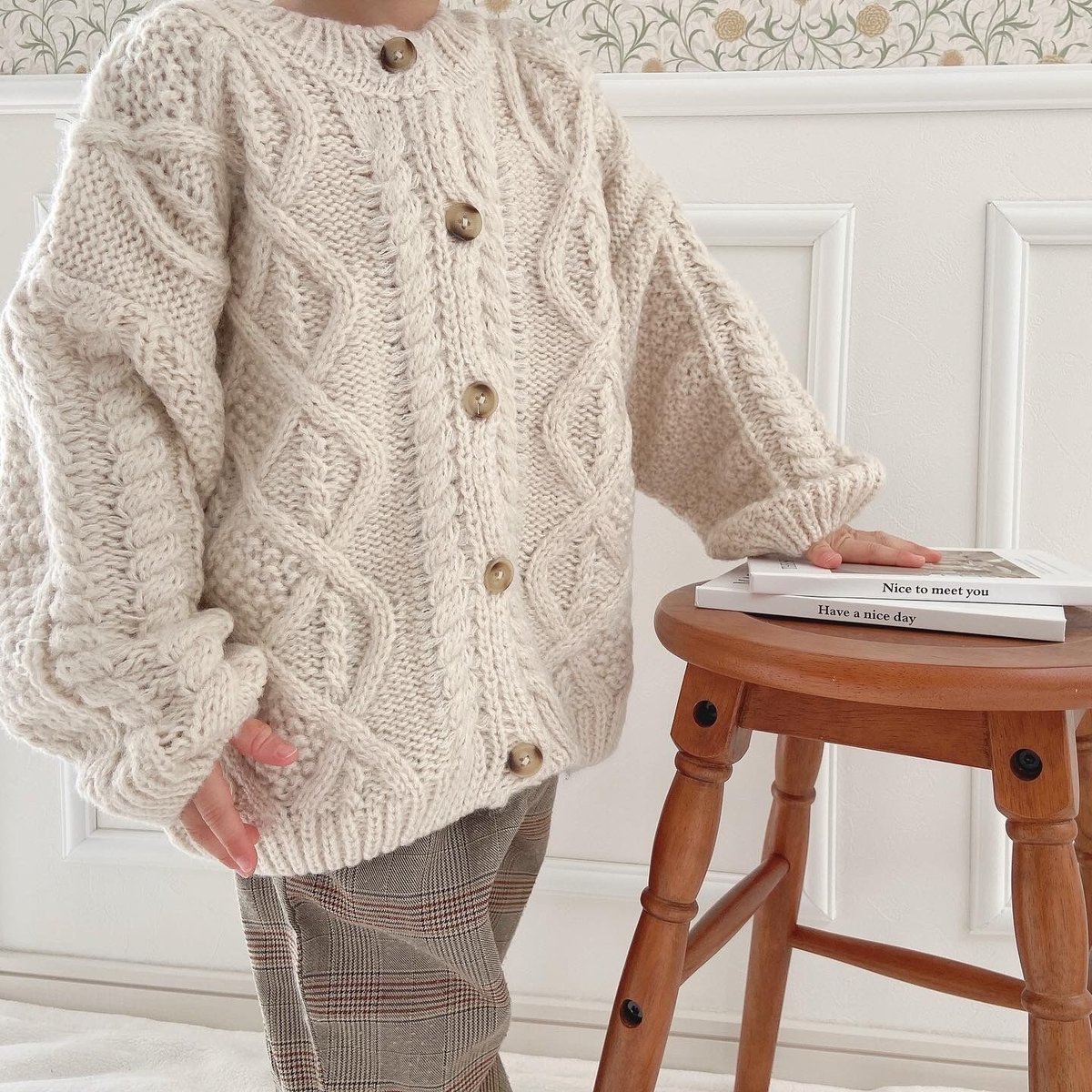 【Do!family】レア　アイボリー ケーブルニットカーディガン THREE FIFTY STANDARD ケーブルニットカーディガン〈アイボリー