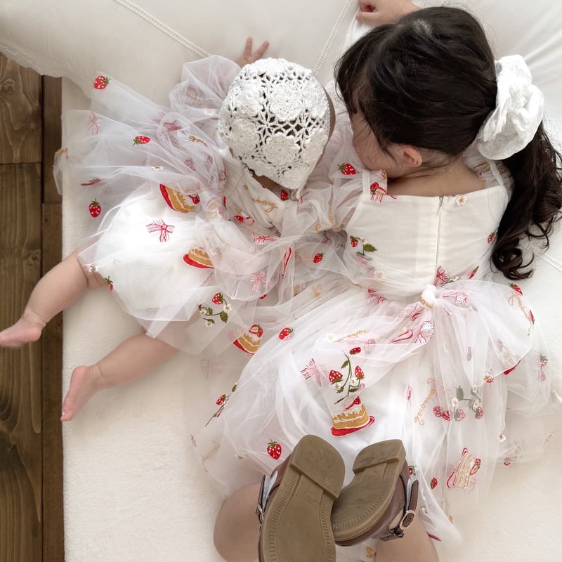 姉妹お揃いストロベリーショートケーキロンパースorワンピースドレス