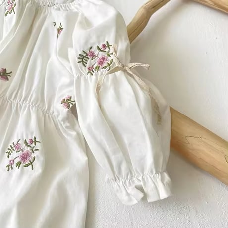姉妹お揃いローズフラワー刺繍ロンパースorワンピース(1112)