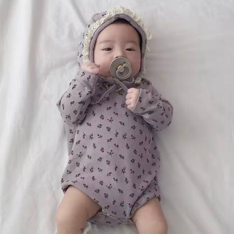 ボンネット付き小花柄襟レースロンパース(1207)