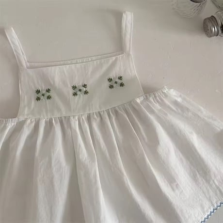 whiteキャミブルー刺繍キャミセットアップ(2220)