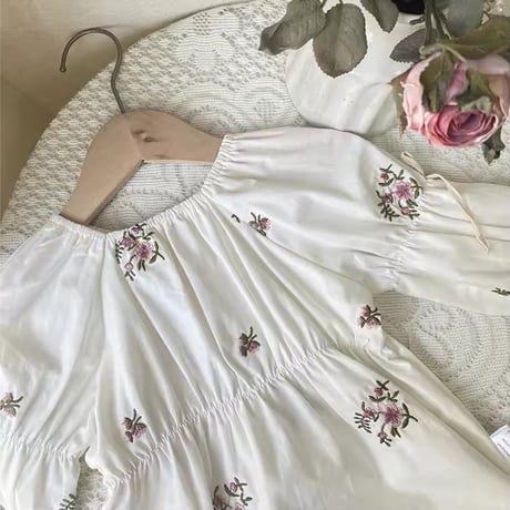 姉妹お揃いローズフラワー刺繍ロンパースorワンピース(1112)