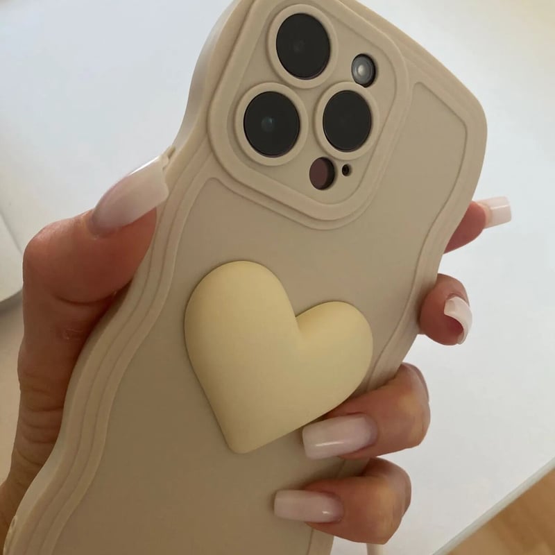 LOUVINI iPhone用ケース ベージュ ハートストラップ セール】ストラップ付 ハートワンポイントシリコンiPhoneケース