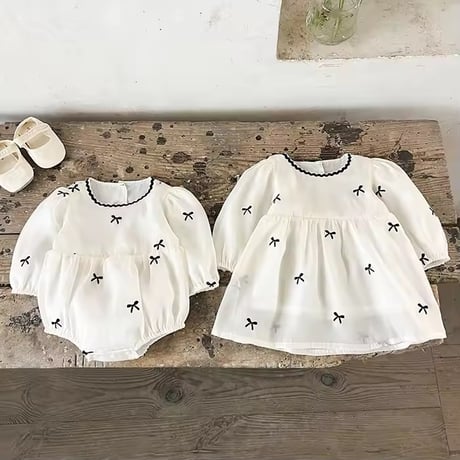 長袖/ 半袖 姉妹お揃いblack miniリボンロンパースorワンピース(4045)