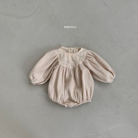 即納【bebeholic】flower embroidery  rompers (be18)