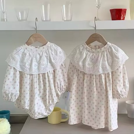 姉妹お揃いBIG white lace collarフラワーロンパースorワンピース(1058)