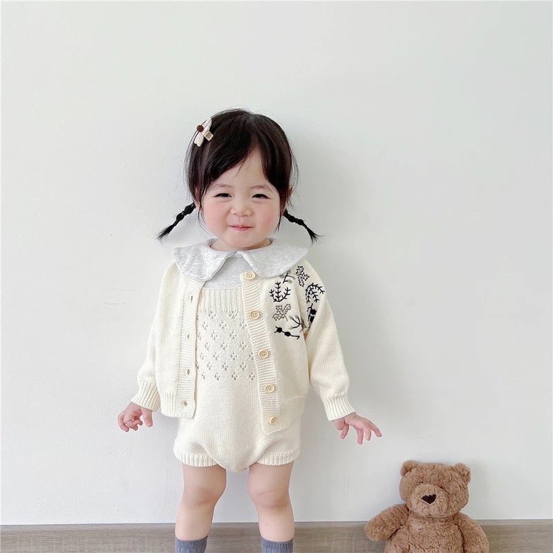 アイボリー刺繍ニットカーディガンorアイレットニットサロペット アイボリー刺繍ニットカーディガンorアイレットニットサロペット