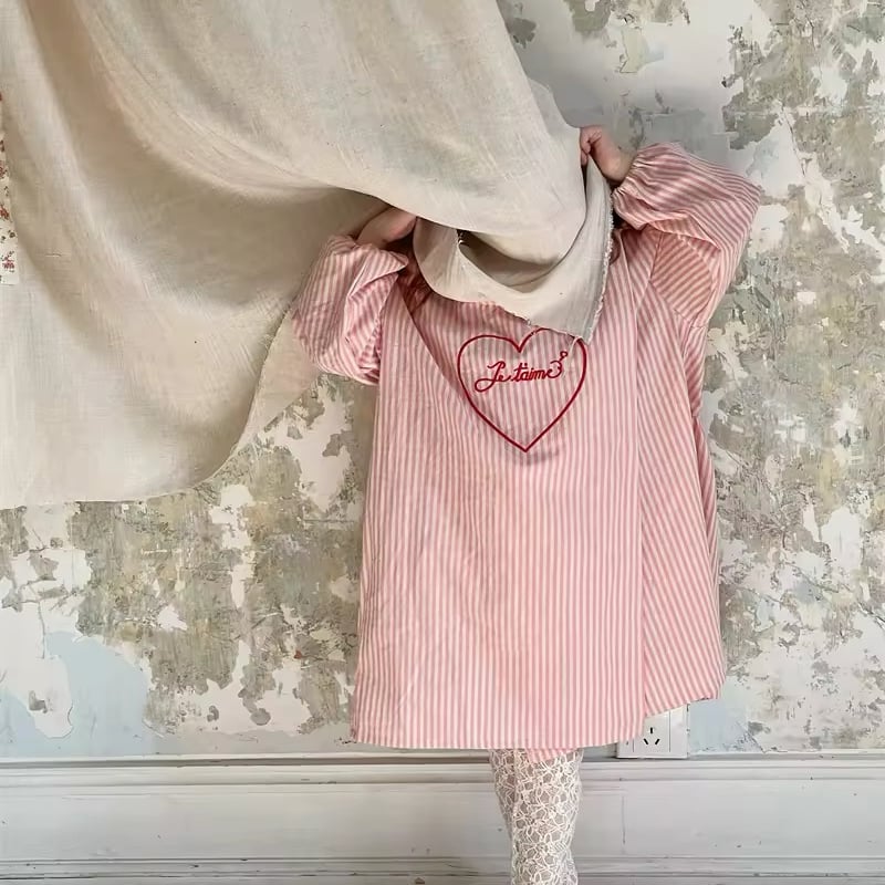 レトロレッドストライプハートワンピース(651) | こどもふく🧸mocokids