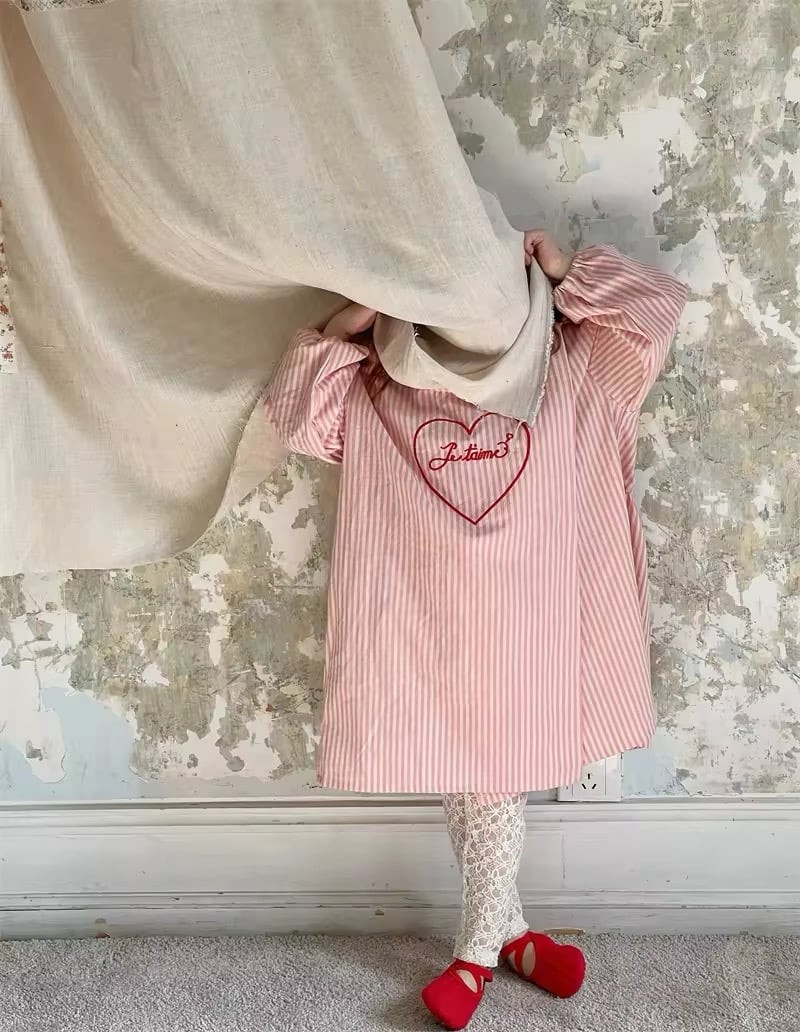 レトロレッドストライプハートワンピース(651) | こどもふく🧸mocokids