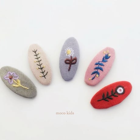 刺繍パッチンピン(952)