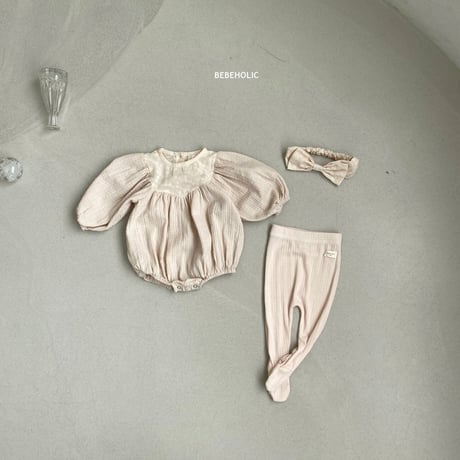 即納【bebeholic】flower embroidery  rompers (be18)
