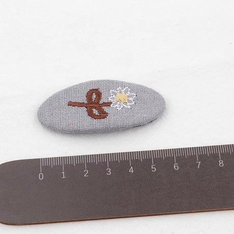 刺繍パッチンピン(952)