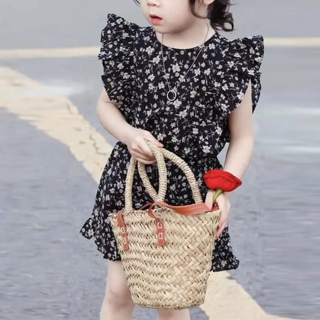 kids リボン付きブラック花柄ショルダーフリルセットアップ(3058)