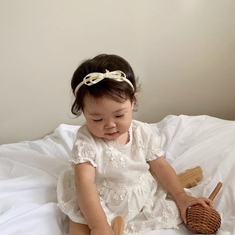 エンブロイダリーロンパース 半袖ホワイトエンブロイダリーロンパース(612) | こどもふく moco kids