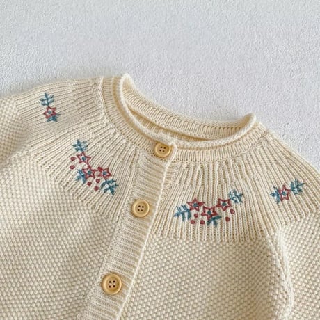 ペンタスフラワー刺繍ニットカーディガン(2344)