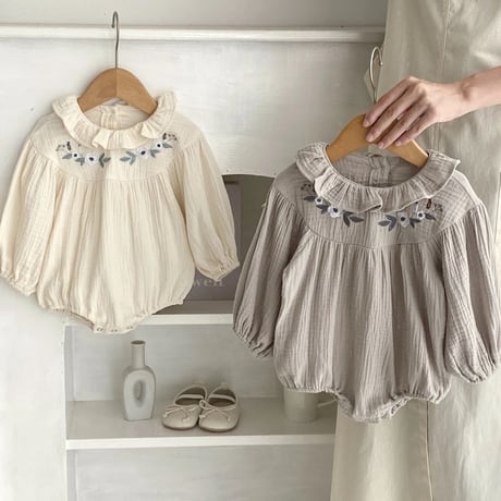 petit frill collar フラワー刺繍リネンロンパース(3272)